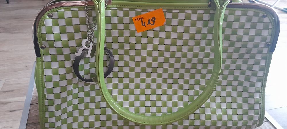 Sprzedam elegancką torebkę 79 zł