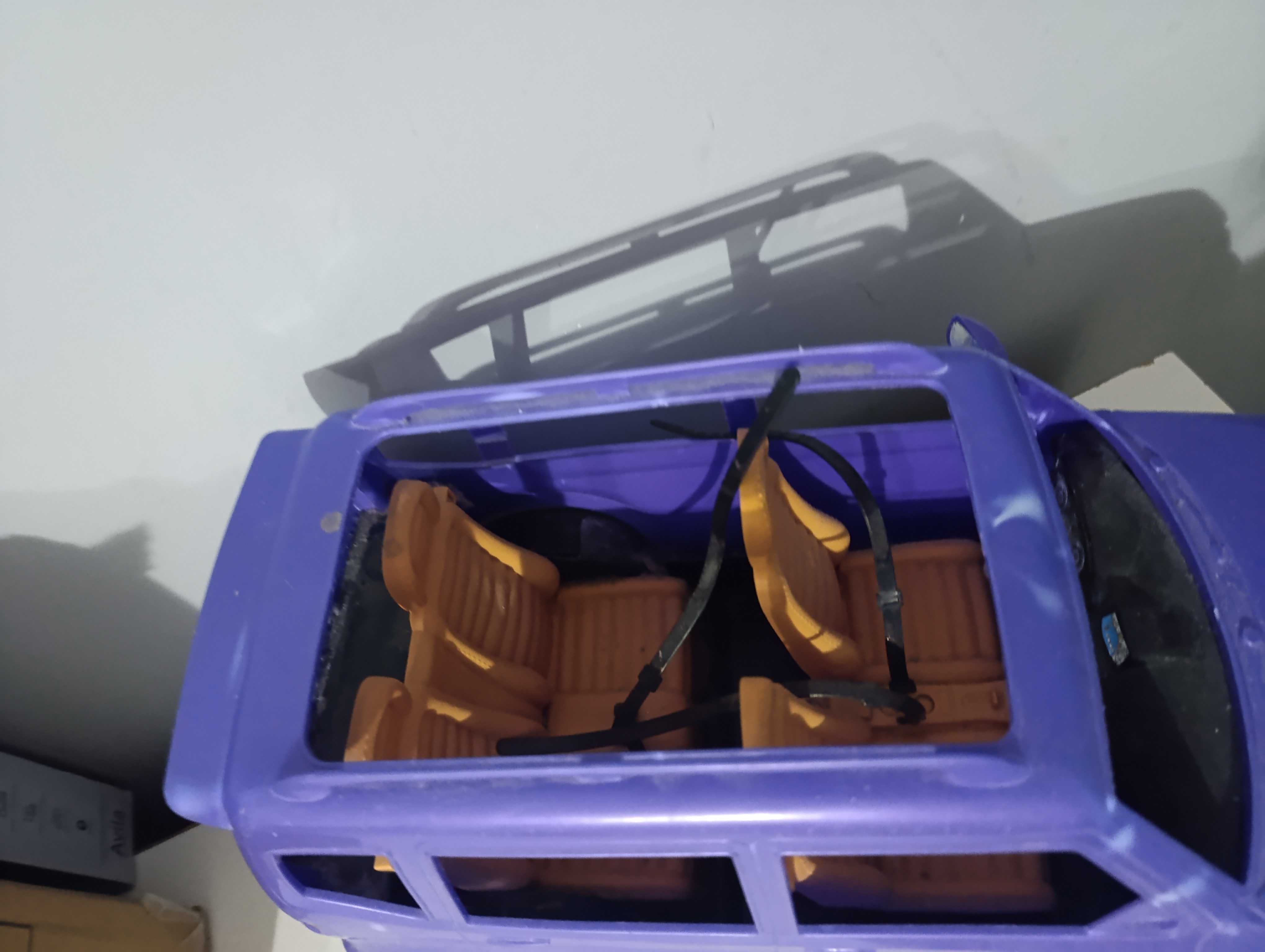 Barbie Mattel samochód jepp