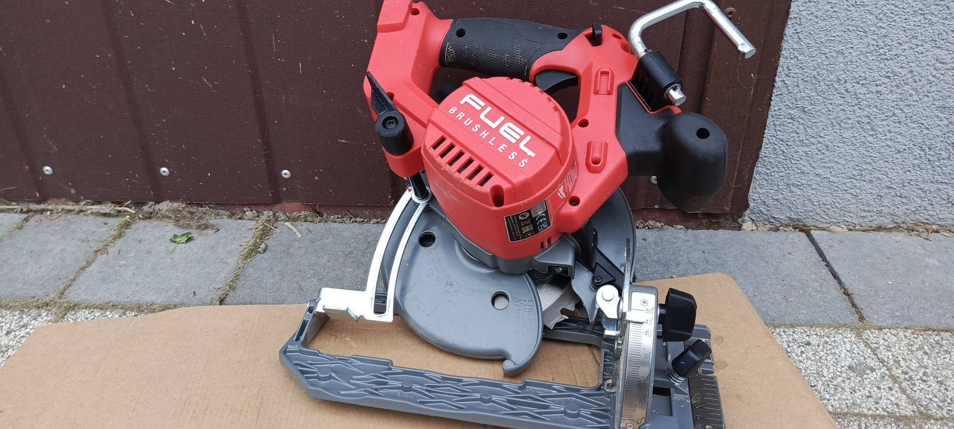 Pilarka tarczowa Milwaukee m18 ccs55