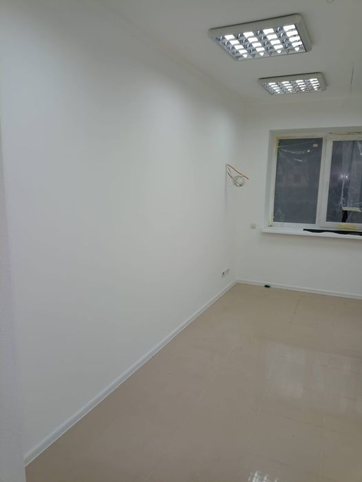 Приміщення 62м фасад під аптеку, магазин, офіс та 5+5м складських вул.