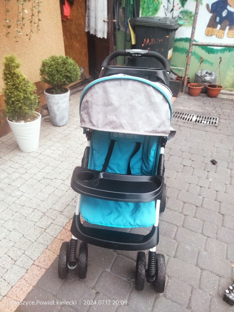Wózek spacerowy plus dwa wkłady do wózka