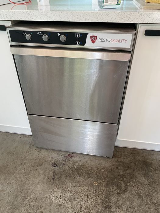 Zmywarko wyparzarka  RQ 500 Dp