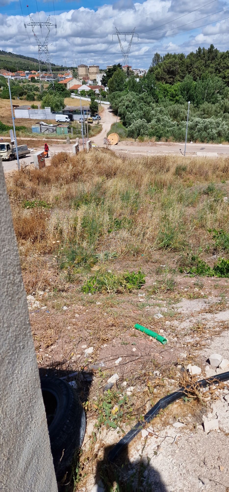 Terreno Vialonga já com projecto.