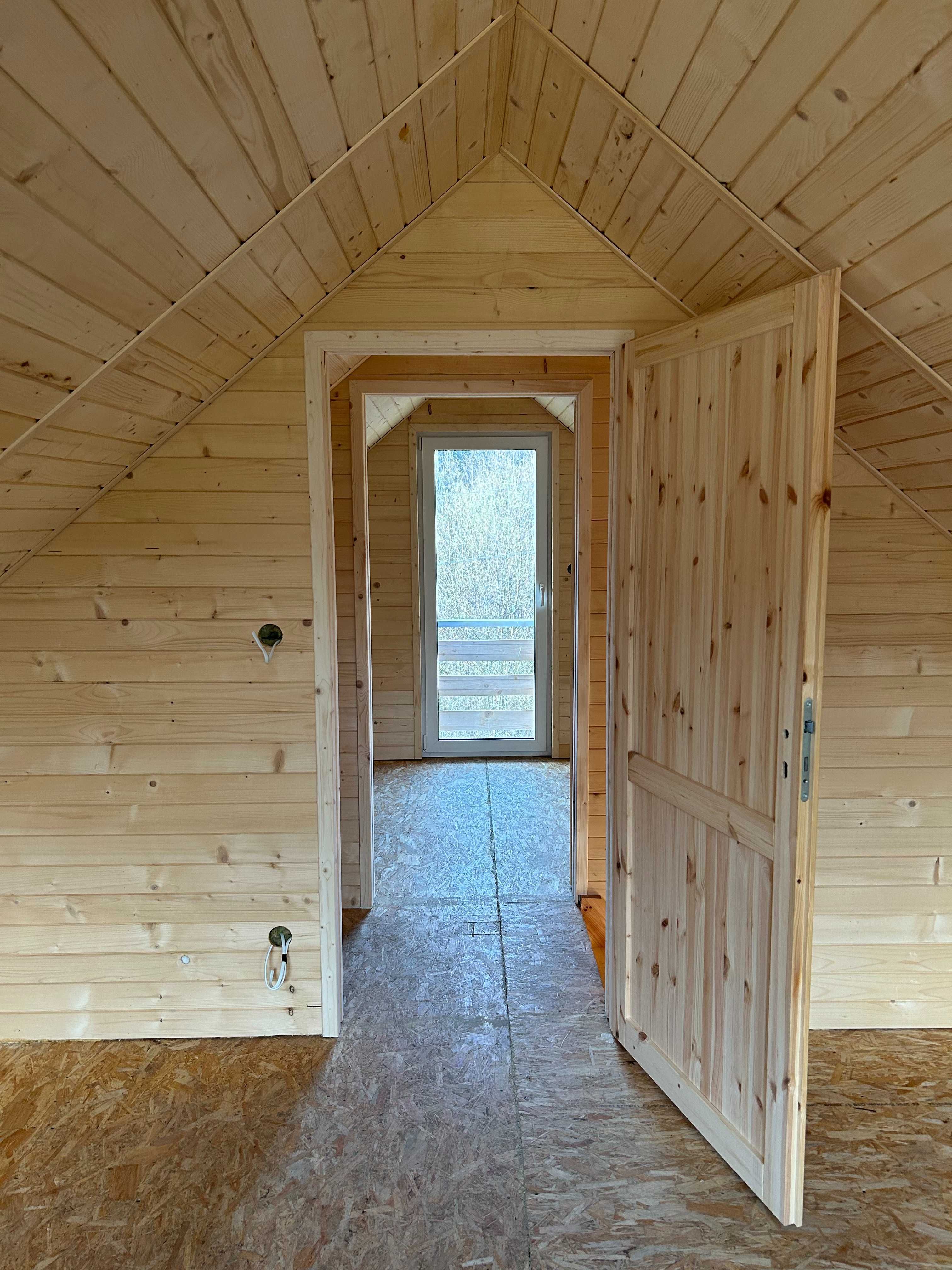 Dom drewniany, całoroczny, 70m2, taras, balkon, piętro 2 pokoje
