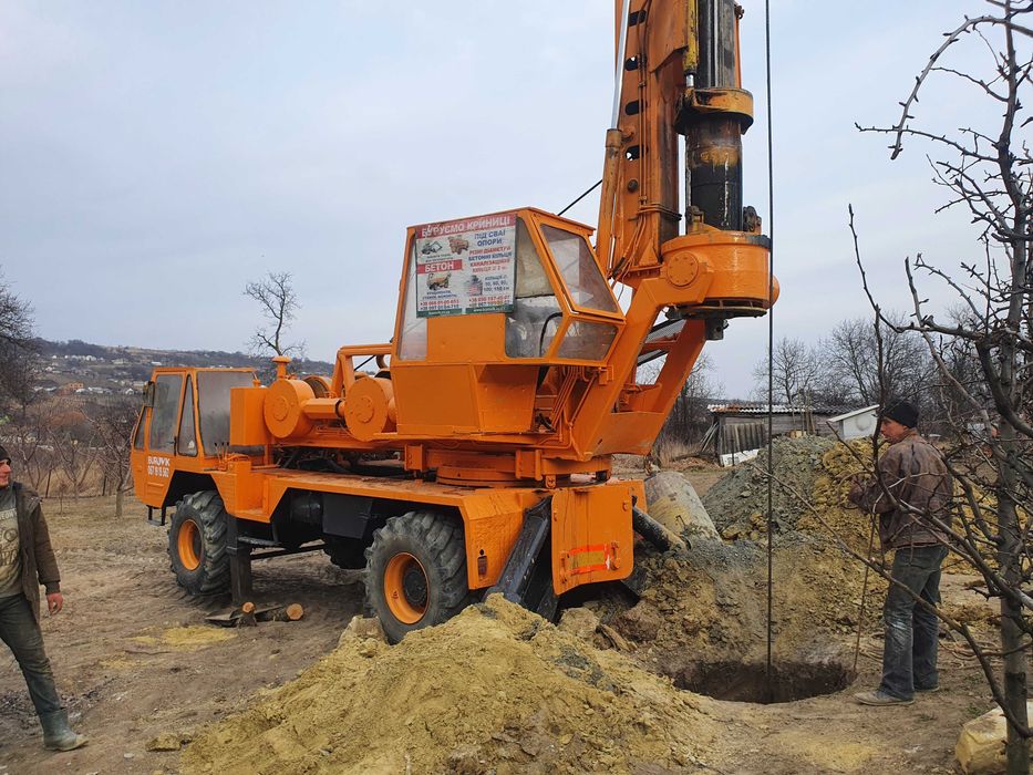 Копаємо криниці бетонні кільця каналізації колодец Черновцы бурова уст