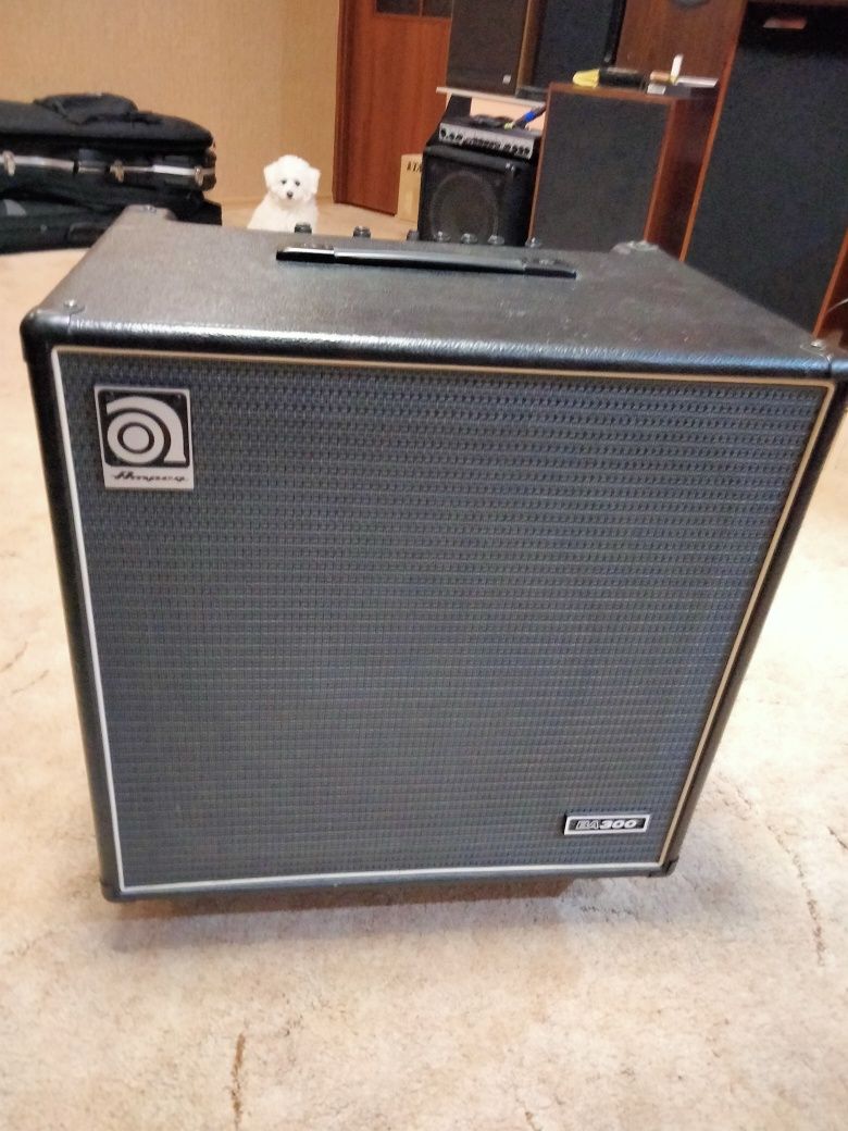 Бас комбо Ampeg BA -300-115