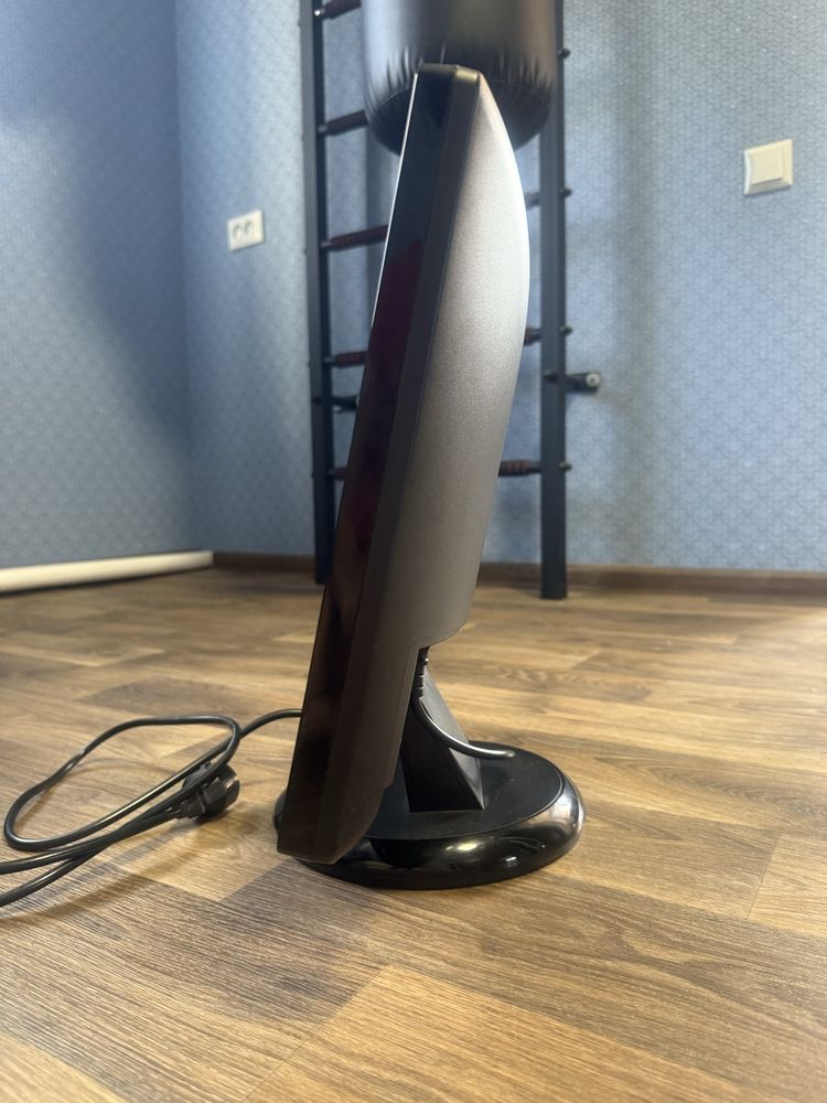 Монитор Samsung SyncMaster 206 BW