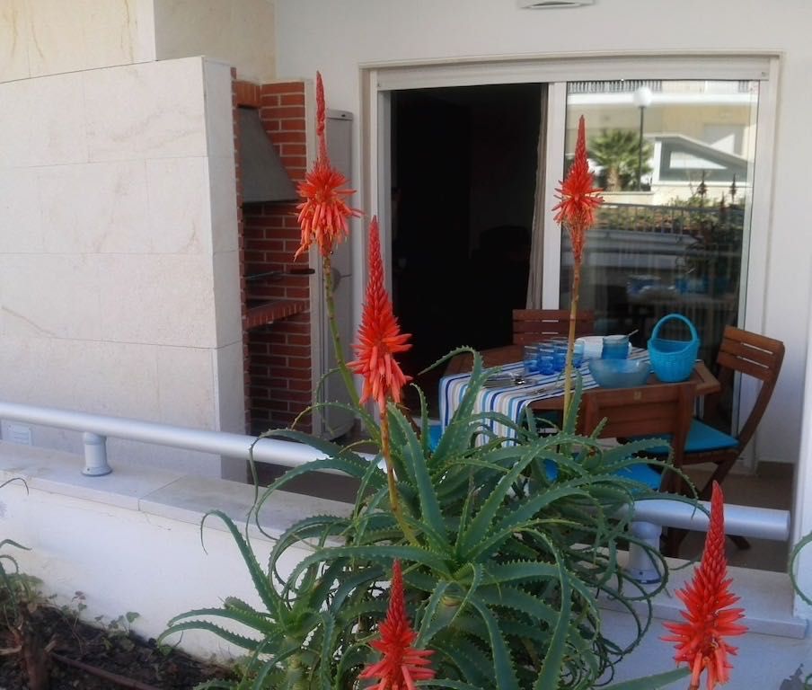 Apartamento T2 piscina aquecida, ar condicionado e Internet