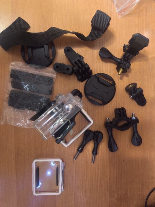 Екшин камера + кріплення аксесуари