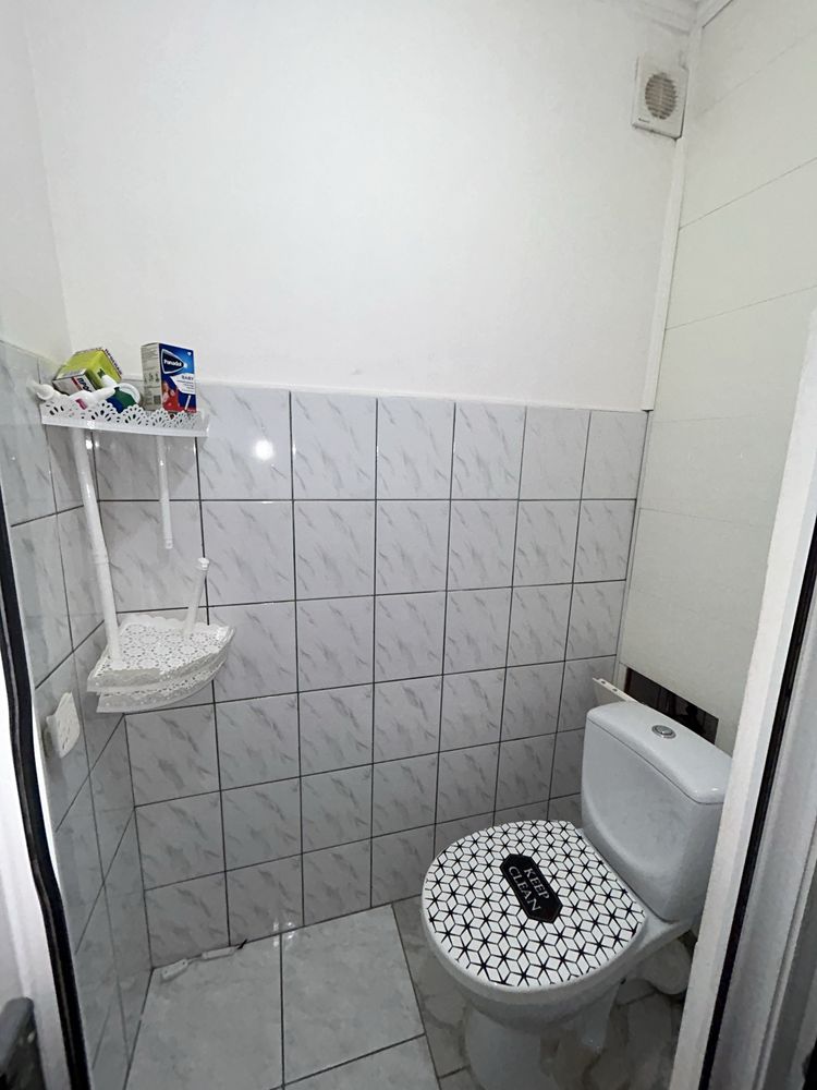 Продається трьох кімнатна квартира в м. Виноградів , черняховка 3 прх