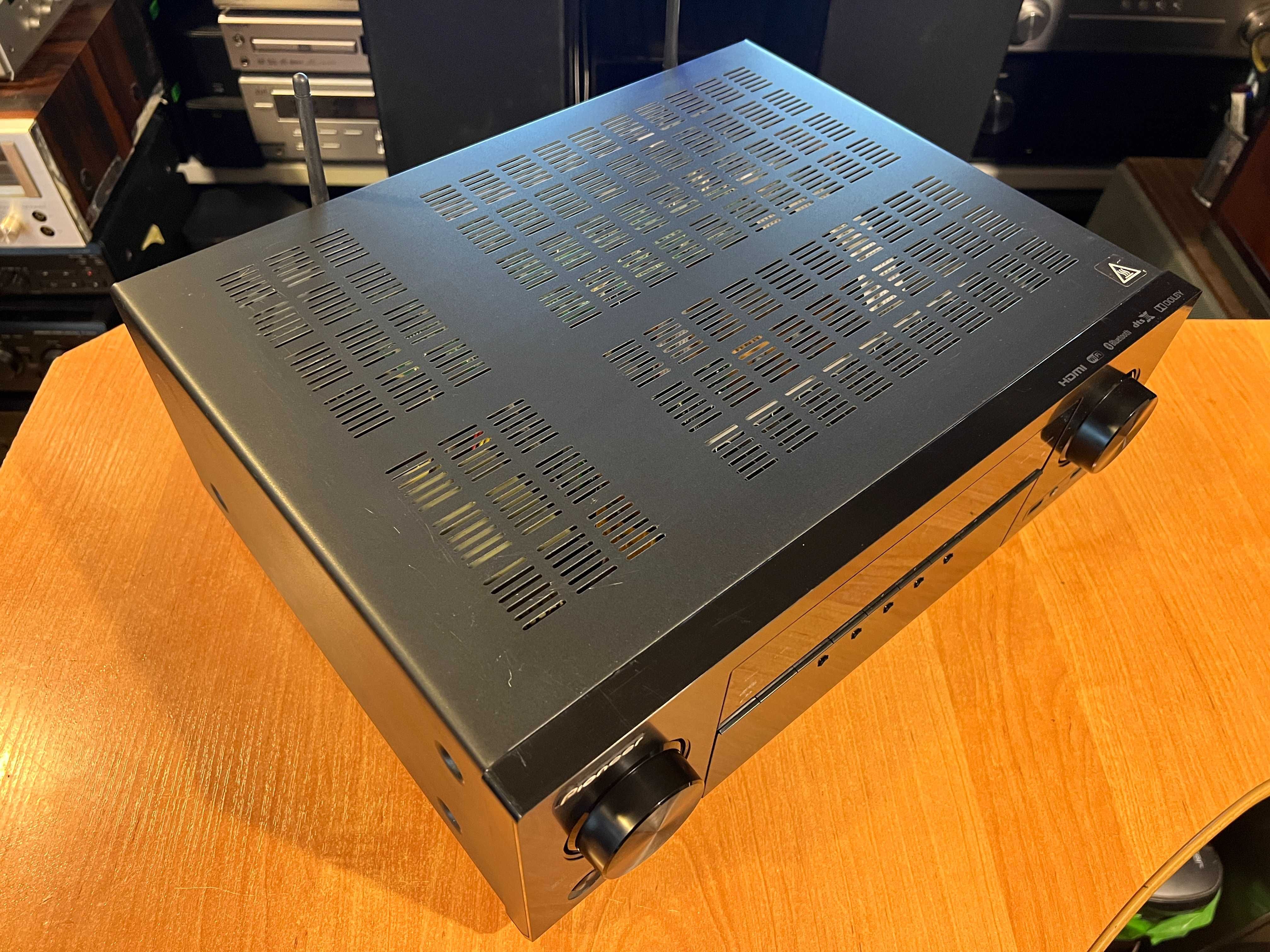 Amplituner Pioneer VSX-1131 Audio Room
