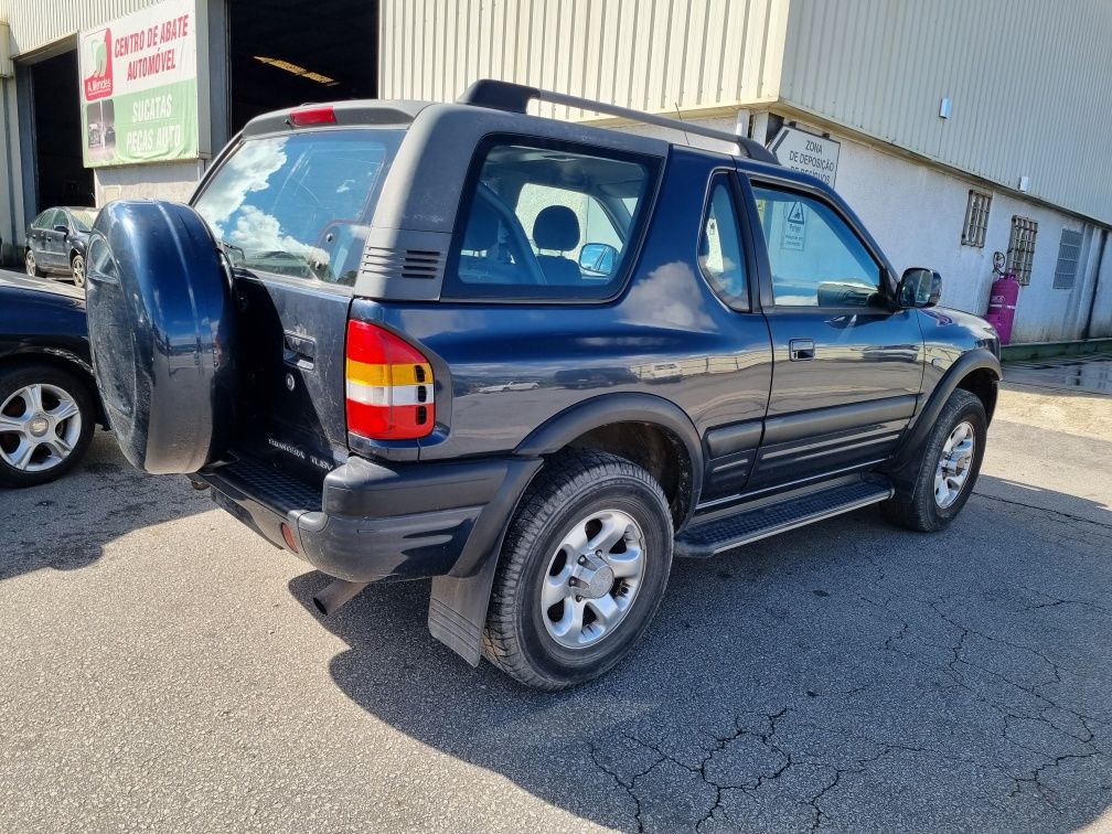 Opel Frontera B Sport 2.2 DTi 16V de 2002 para peças