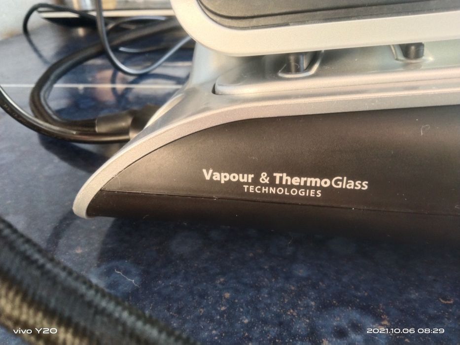 Утюг Morphy Richards 360001