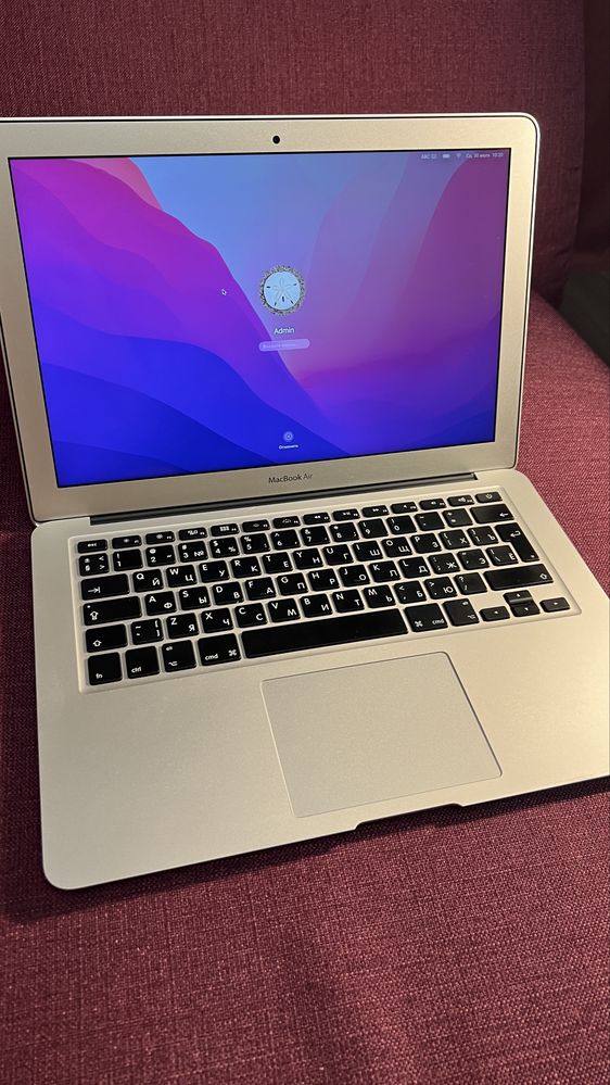 Унікальний ідеальний стан. Macbook air 8Gb/128Gb core I5 1,6 GHz