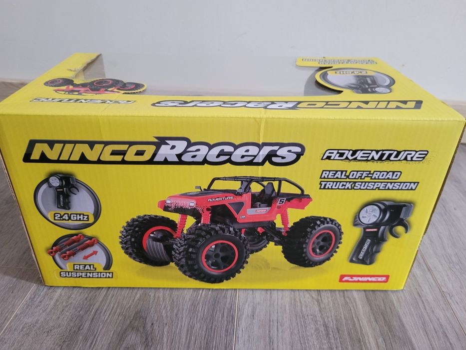 Carro telecomandado ninco novo
