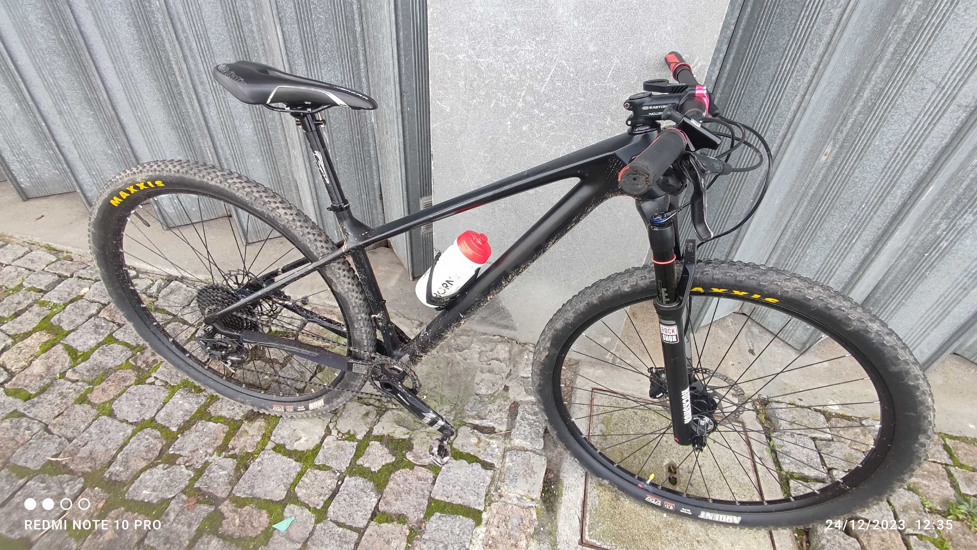 Bicicleta focus raven max BTT