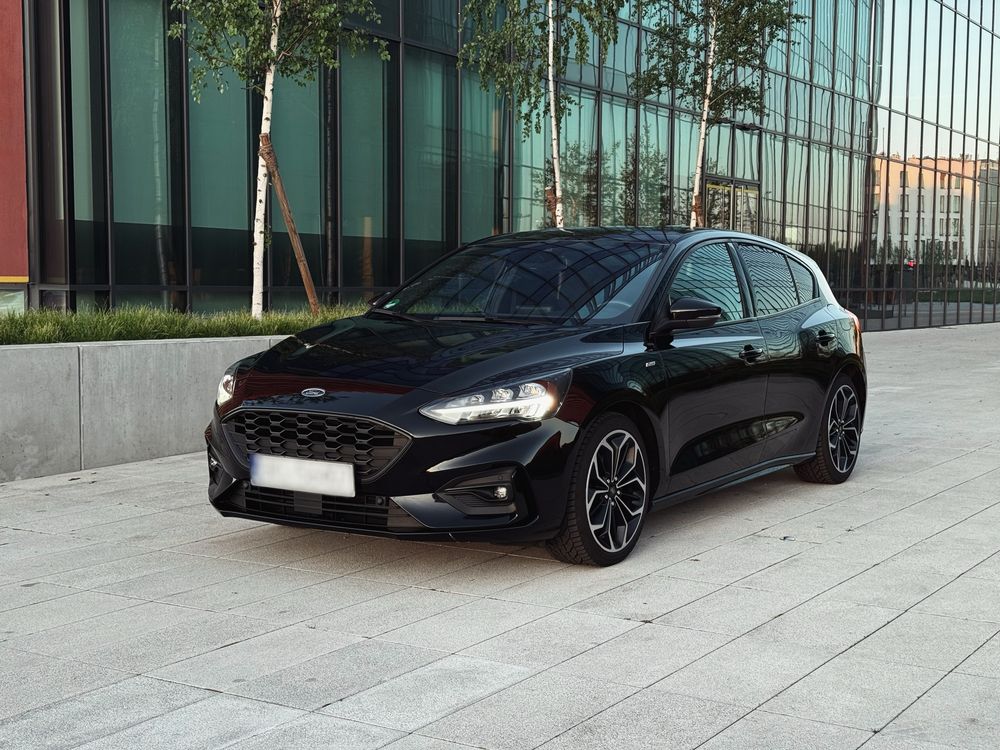 Ford Focus MK4 ST LINE