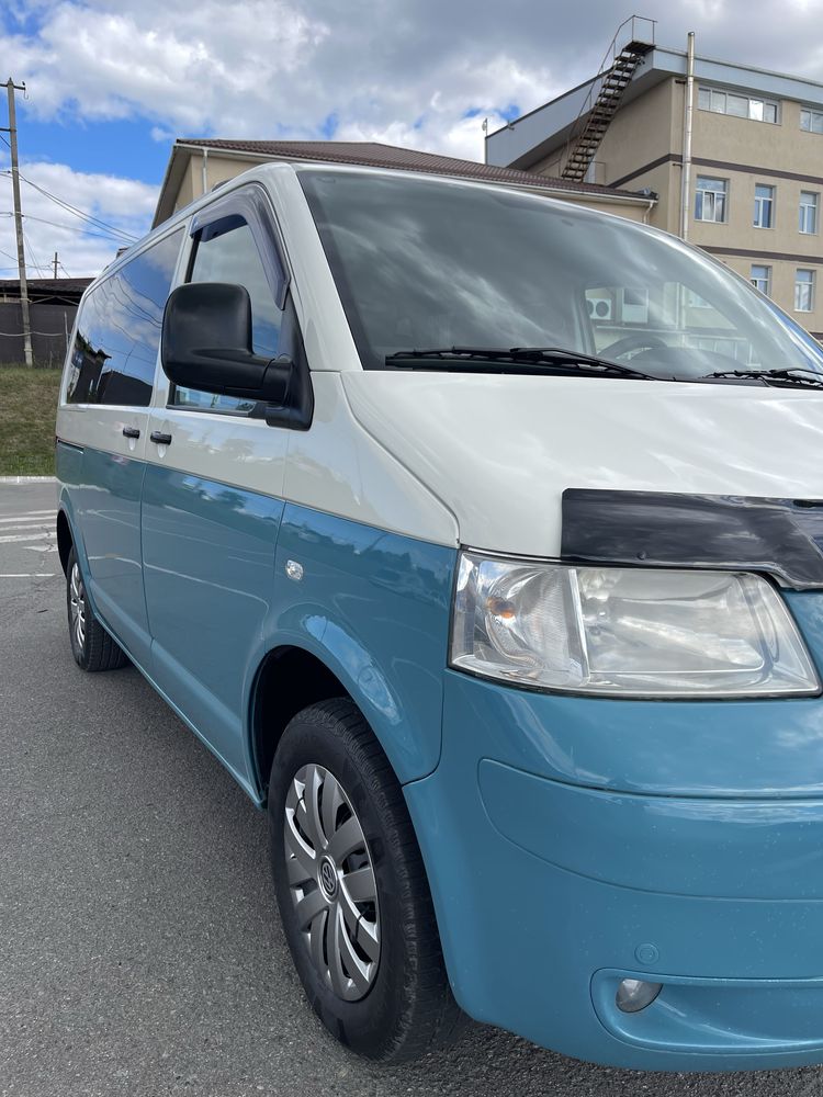 Volkswagen T5 2009 газ/бенз, Оригінальний пасажир, бус, мінівен, обмін