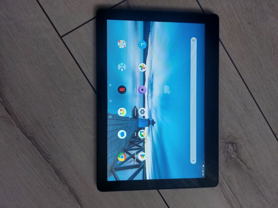 Продам планшет Lenovo TB-X104L