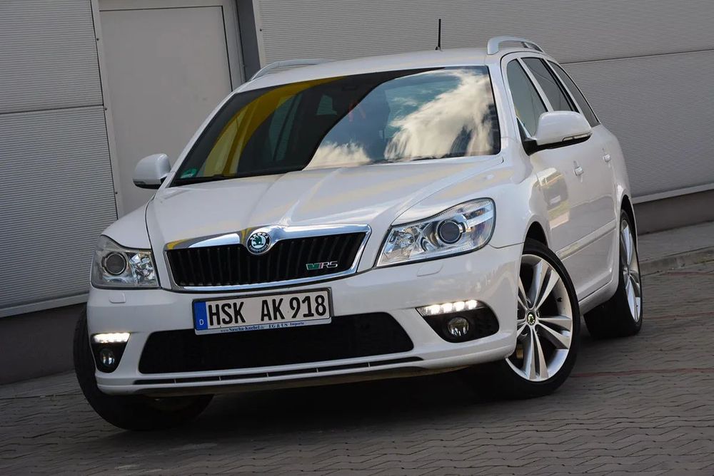 Skoda Octavia LIFT RS ** 2,0 TSI 200 KM ** LPG ** 181.ooo ** FULL z DE ** Opłacony
