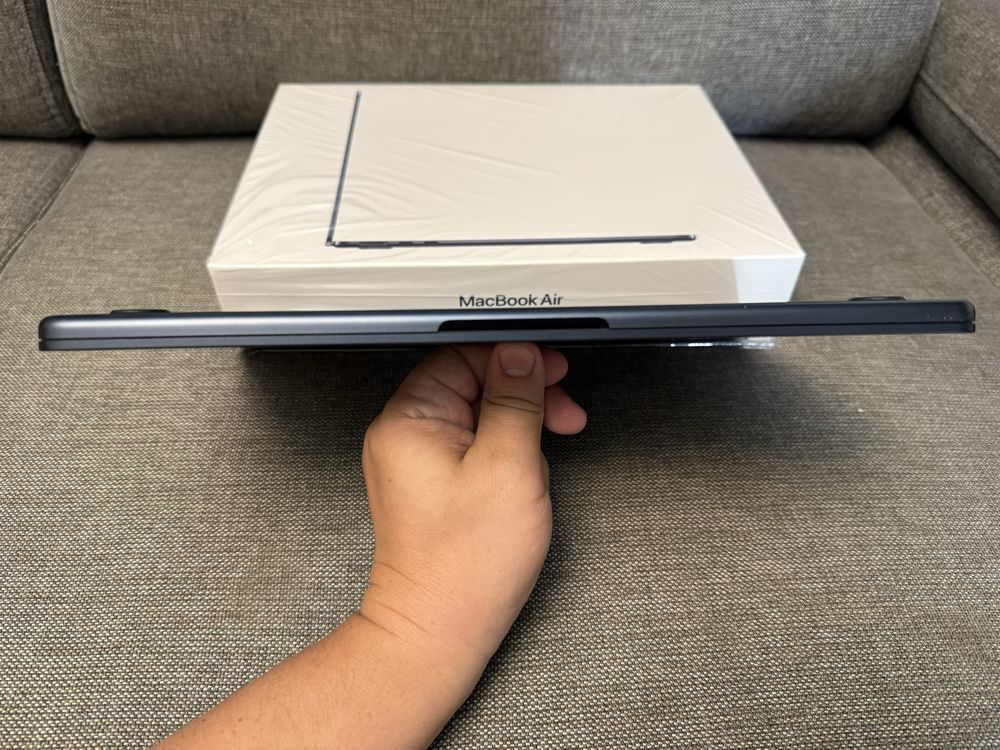 MacBook Air M2 2022 8/256gb