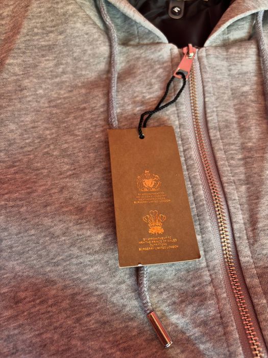 Сіра Зіпка від бренду Burberry