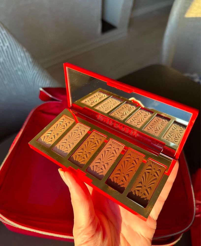 Блокбастер 2024 року від Estée Lauder в наявності