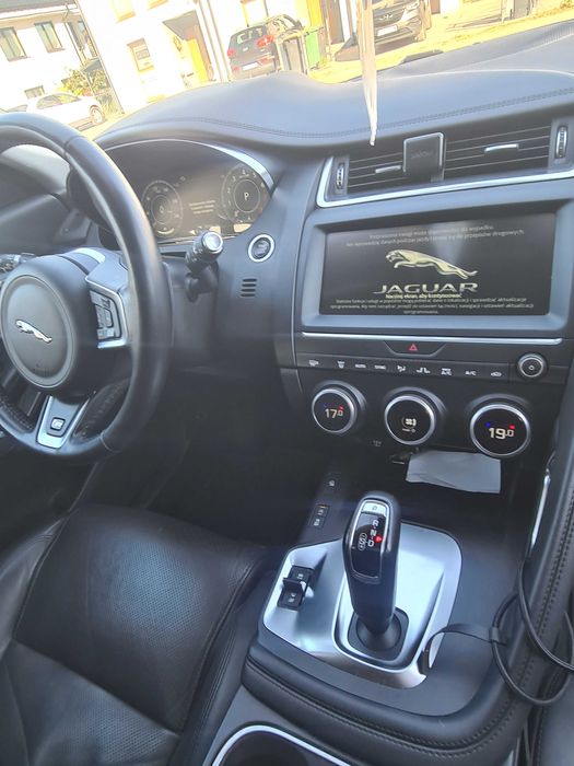 Jaguar E-Pace P250 AWD SE