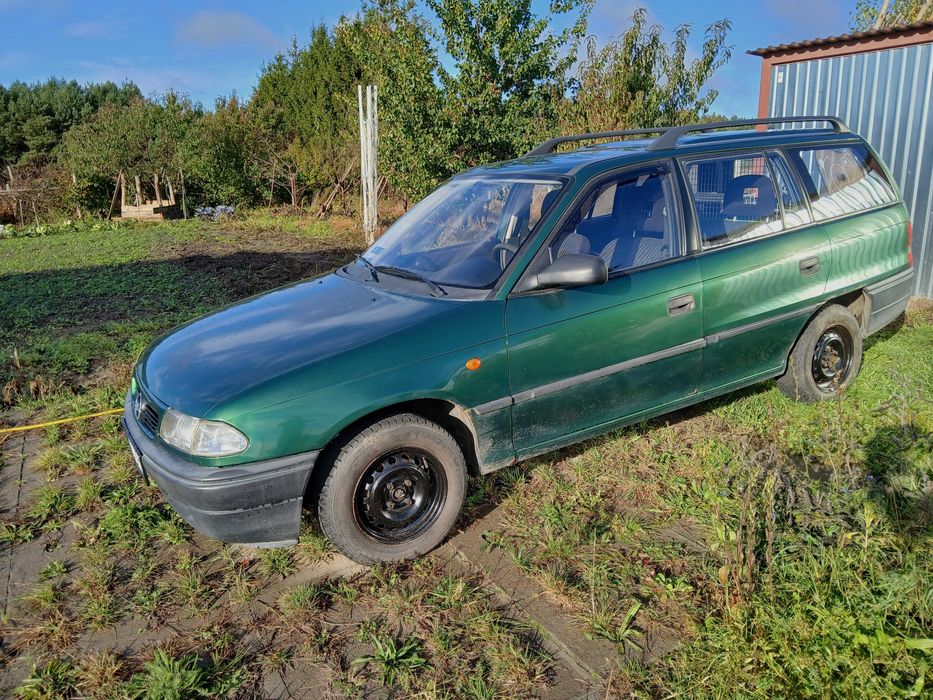 Opela Astra I kombi 2000r