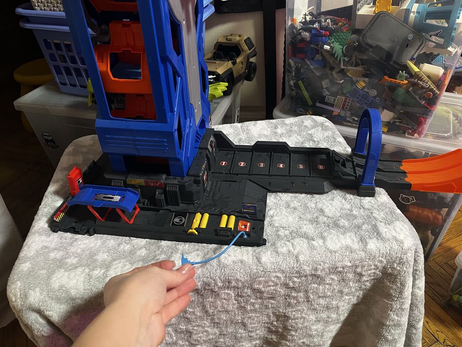 Гараж Хот вілс трек