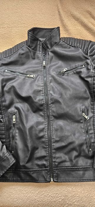 Męska, czarna kurtka skórzana S