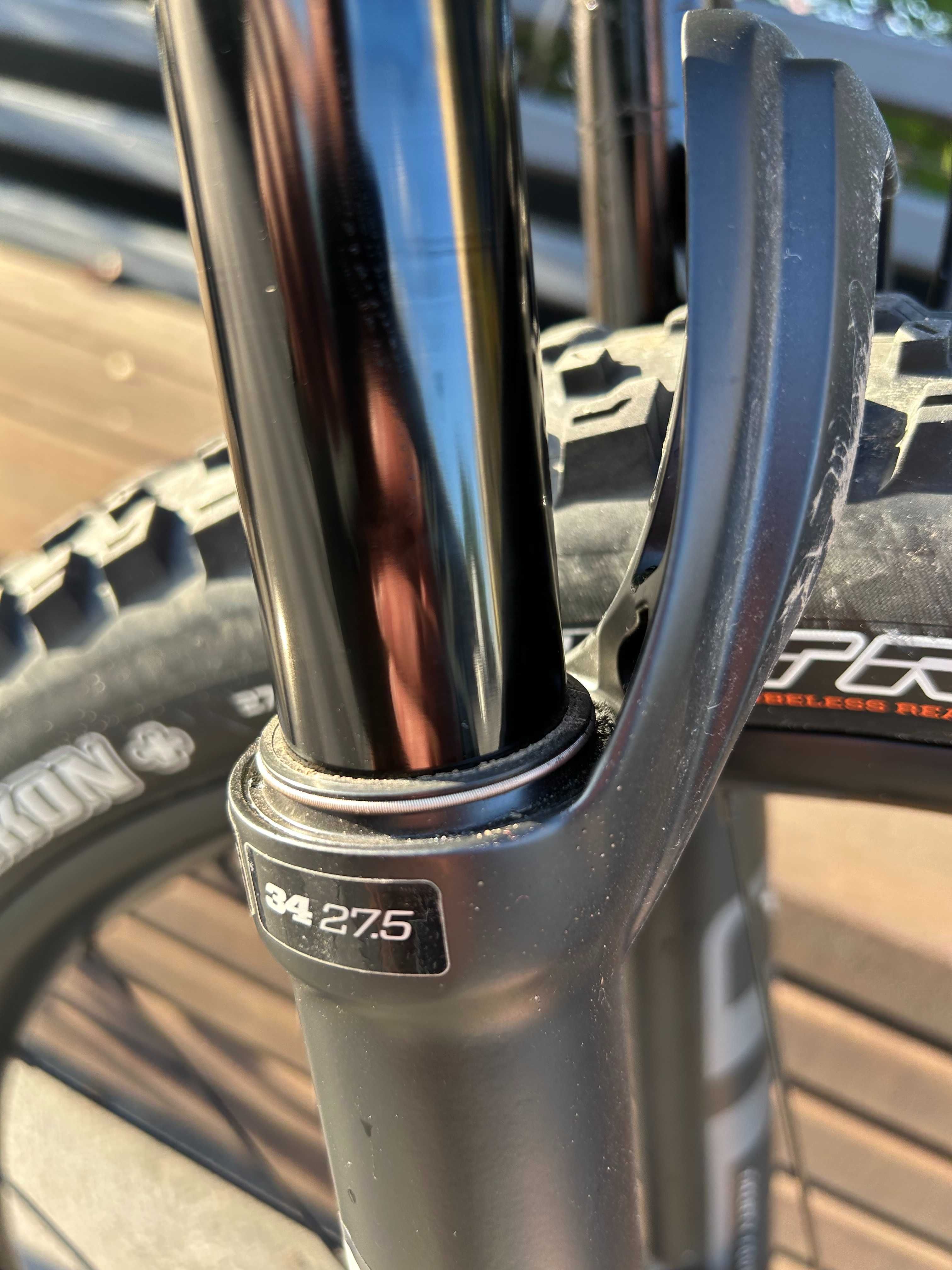 Trek Roscoe 8 Fox 34 Float 27,5" Maxxis Sram Fizik Trail XC MTB M/L