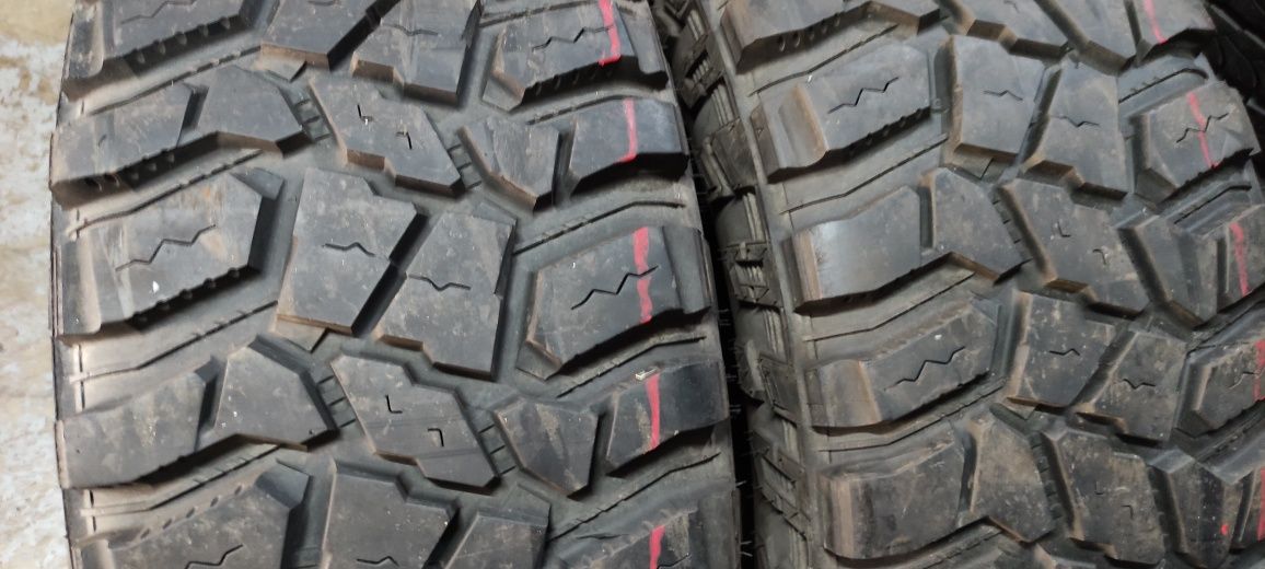 Pneus 305/65/17 cooper semi novos