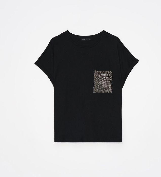 Tshirt czarny z cekinową kieszenią