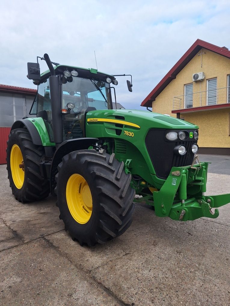 John Deere 7830 Rok 2011