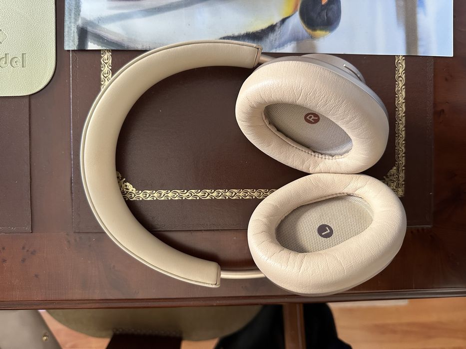 Headphones Huawei gold