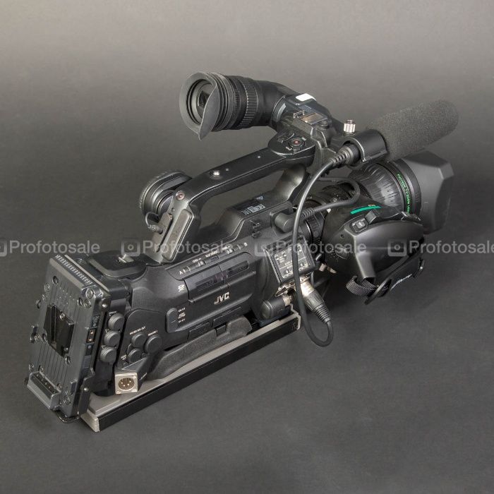 Видеокамера JVC GY-HM850RCHE