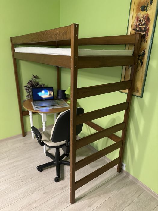 Łóżko piętrowe z litego drewna sosnowego – solidne, jak nowe!