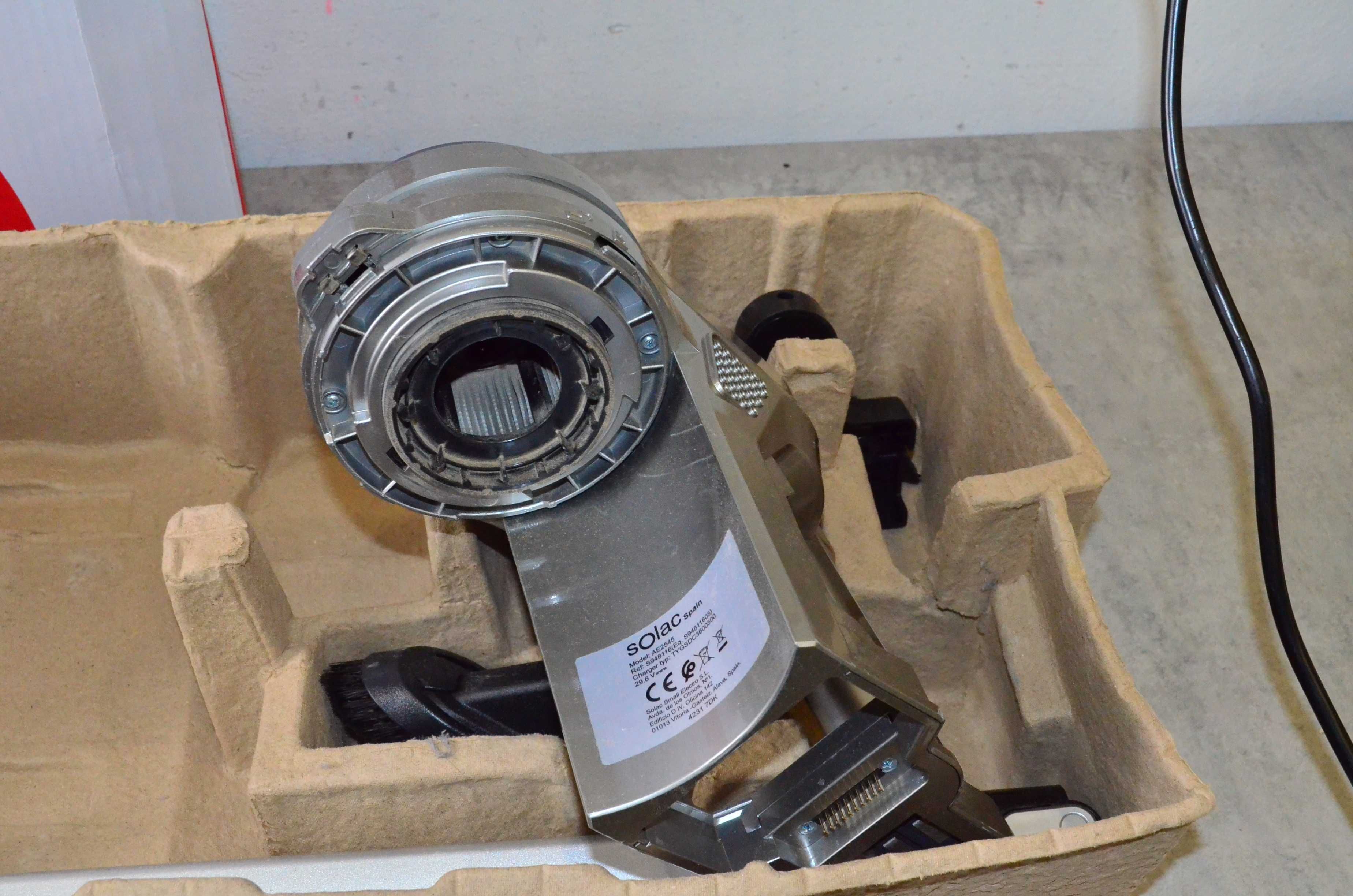 Odkurzacz pionowy Solac Solution AE2545 - niekompletny