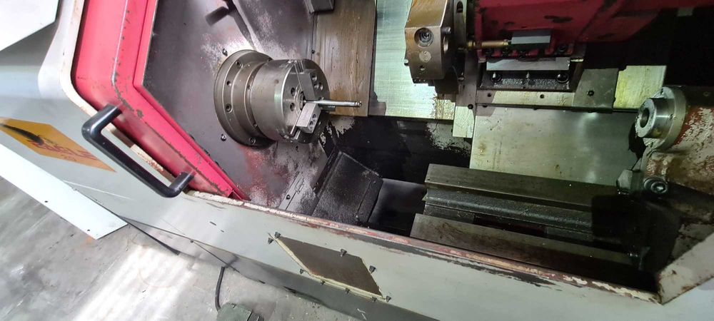 máquina industrial Torno CNC YANG SML-20