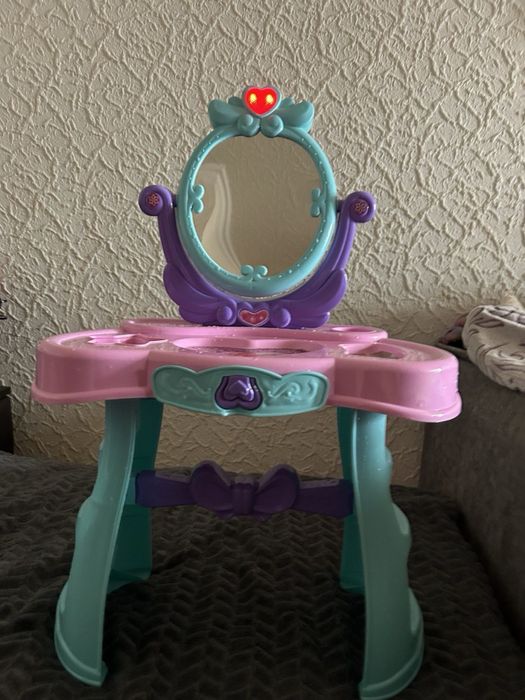 Дитячий ігровий столик