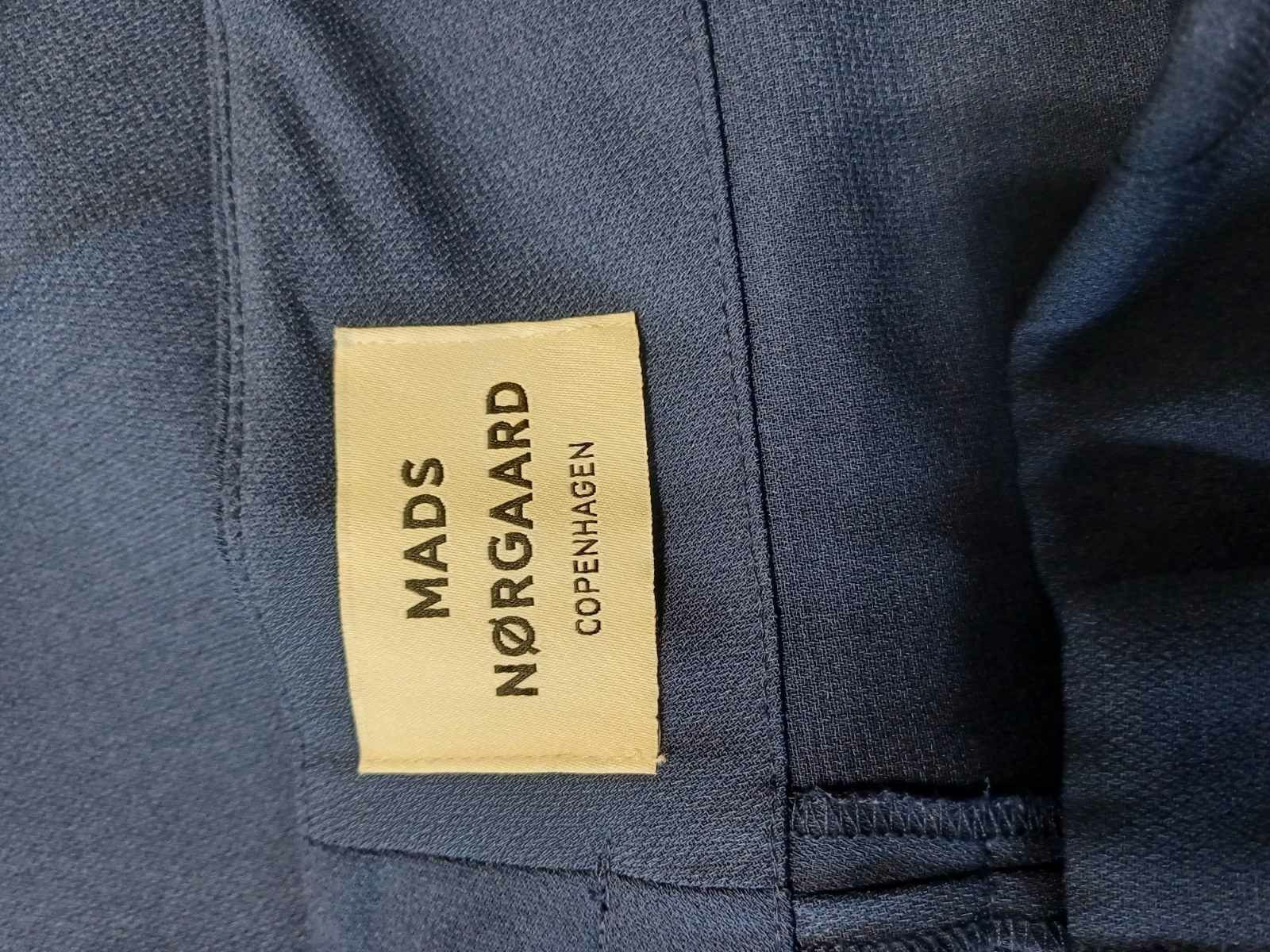 Śliczne spodnie materiałowe,szeroka nogawka Mads Nórgaard roz 38.
