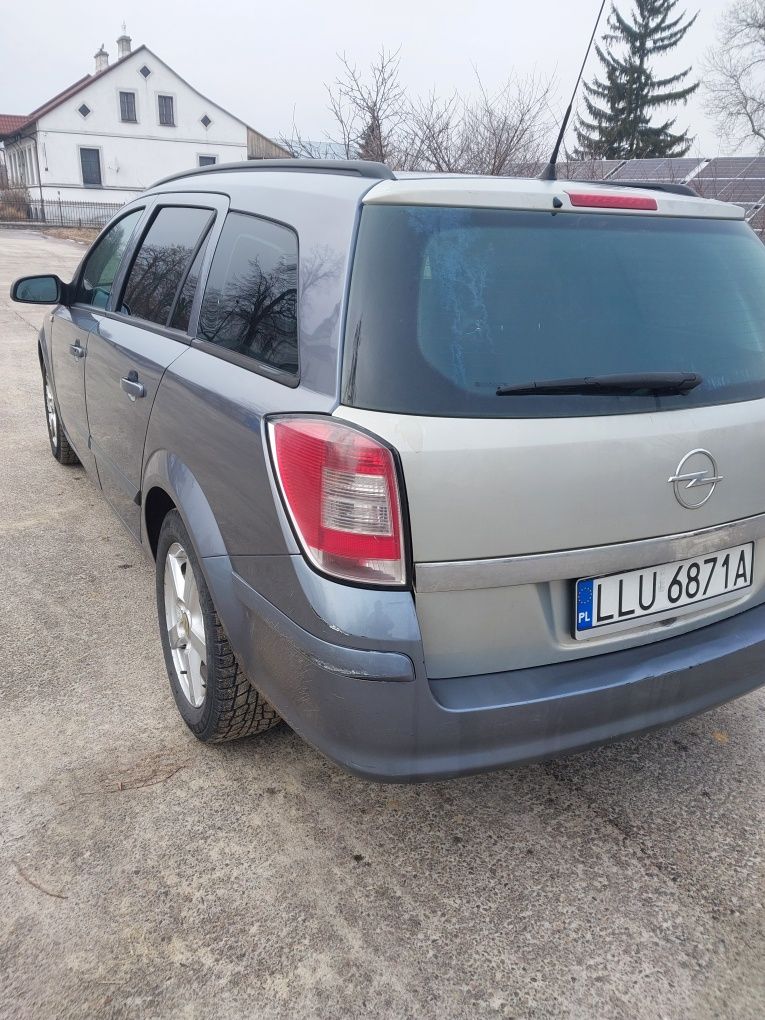 Opel Astra H 2005 świeży przegląd i OC