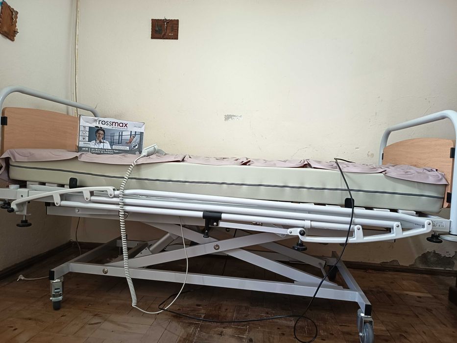 Cama articulada com colchão + colchão insuflável anti escaras c/ bomba