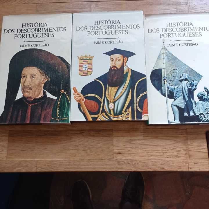 vendo livro historia dos descobrimentos portugueses