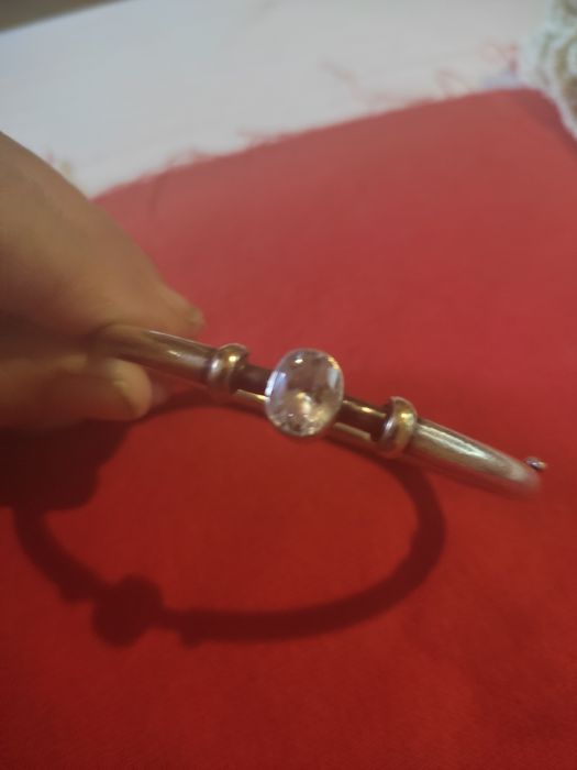 Escrava prata e ouro