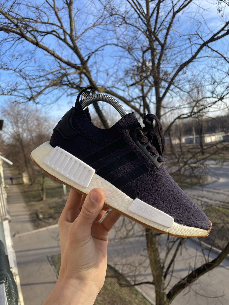 Кроссовки Adidas NMD R1 Оригинал