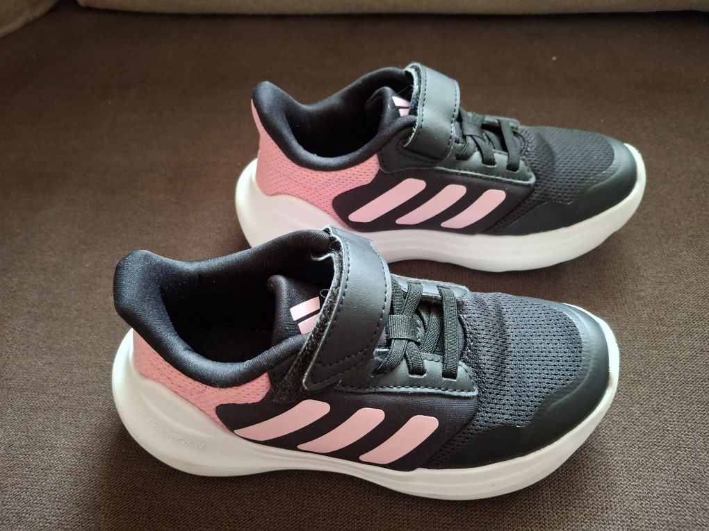 Adidasy, sportowe 31