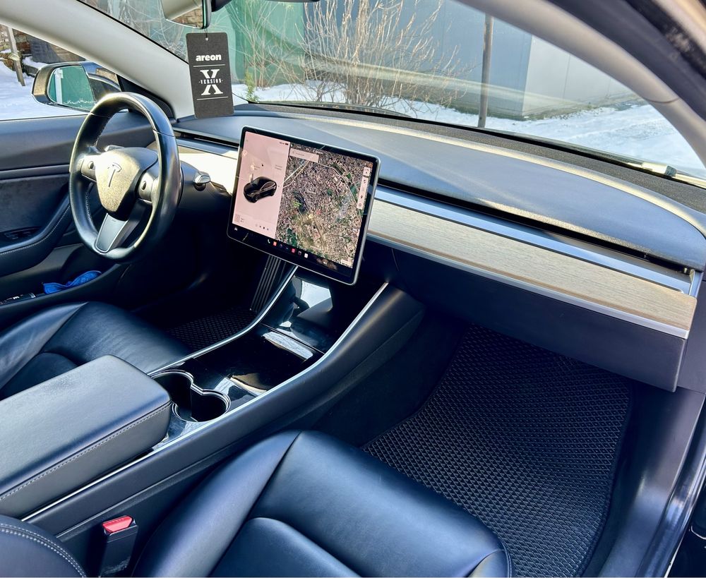 Tesla Model 3 Long Range