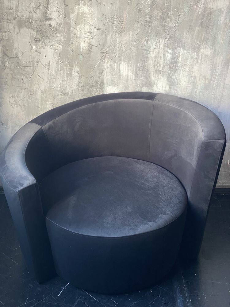 Шикарний диван крісло для ресепшина студії квартири офісу салону краси